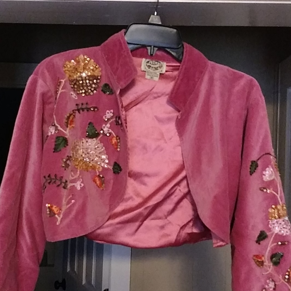 💃 3 for $10 💃 pink velvet sequined bolero